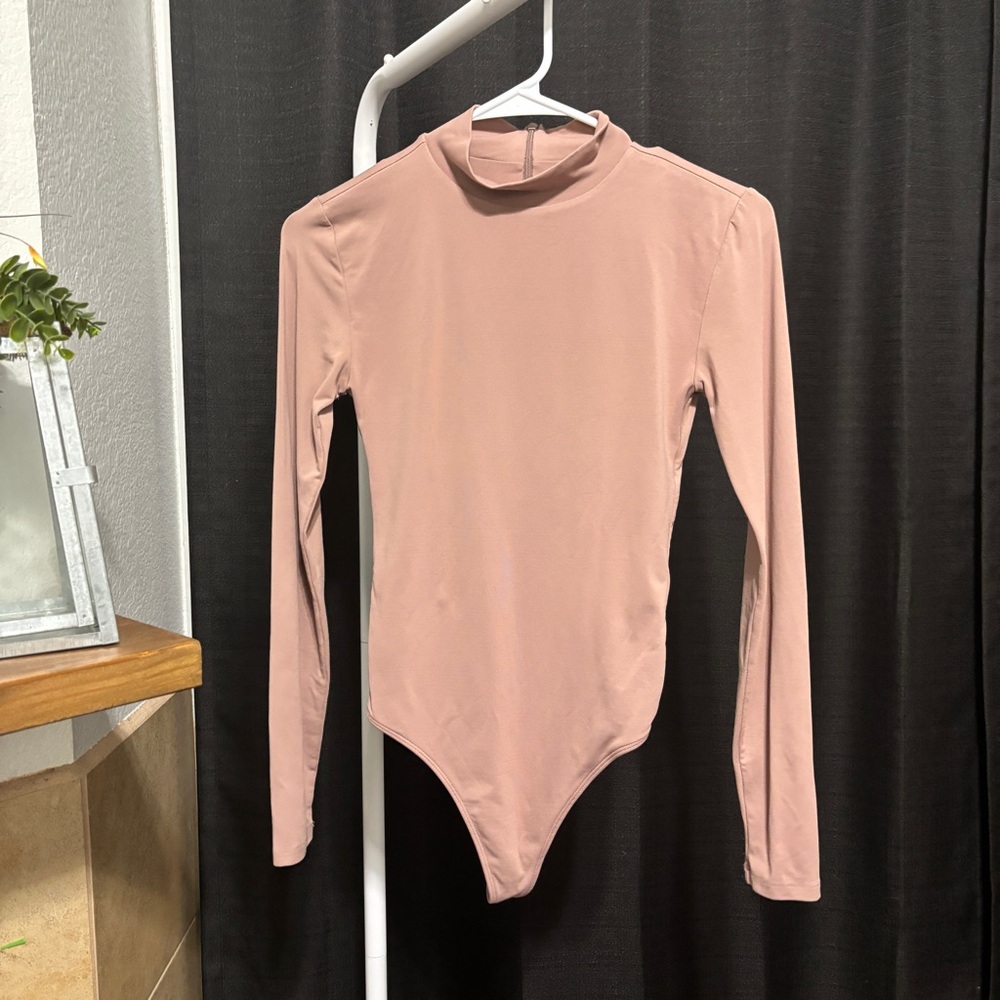Babaton Blush Long Sleeve Women’s Bodysuit